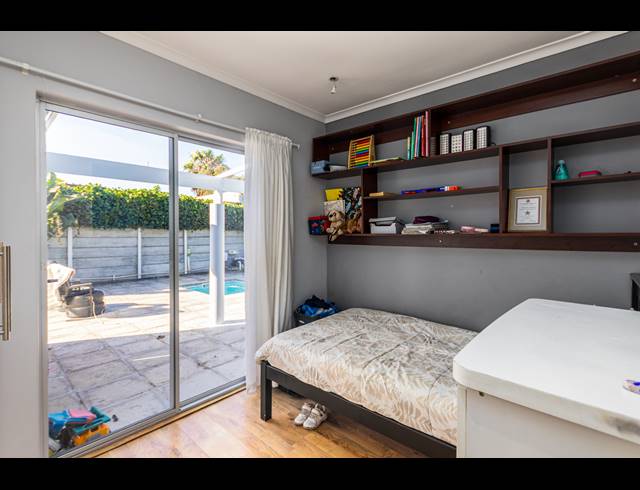 3 BEDROOM FREEHOLD FOR SALE IN PARKLANDS
